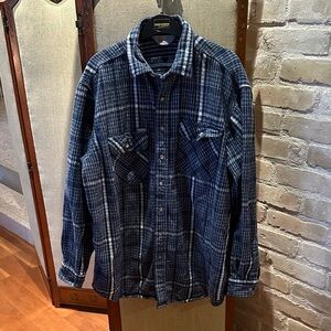 Carhartt Men’s blue and white plaid flannel shirt